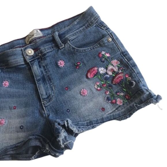 Jordache Floral Embroidered Distressed Hem Boho Denim Jean Shorts Girls Sz 16 - Picture 4 of 13